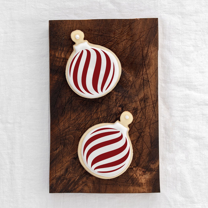 Swirl Christmas Ornament Stencil